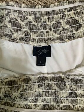 Daytrip Strapless Smocked Top in Cream and Gray Abstract